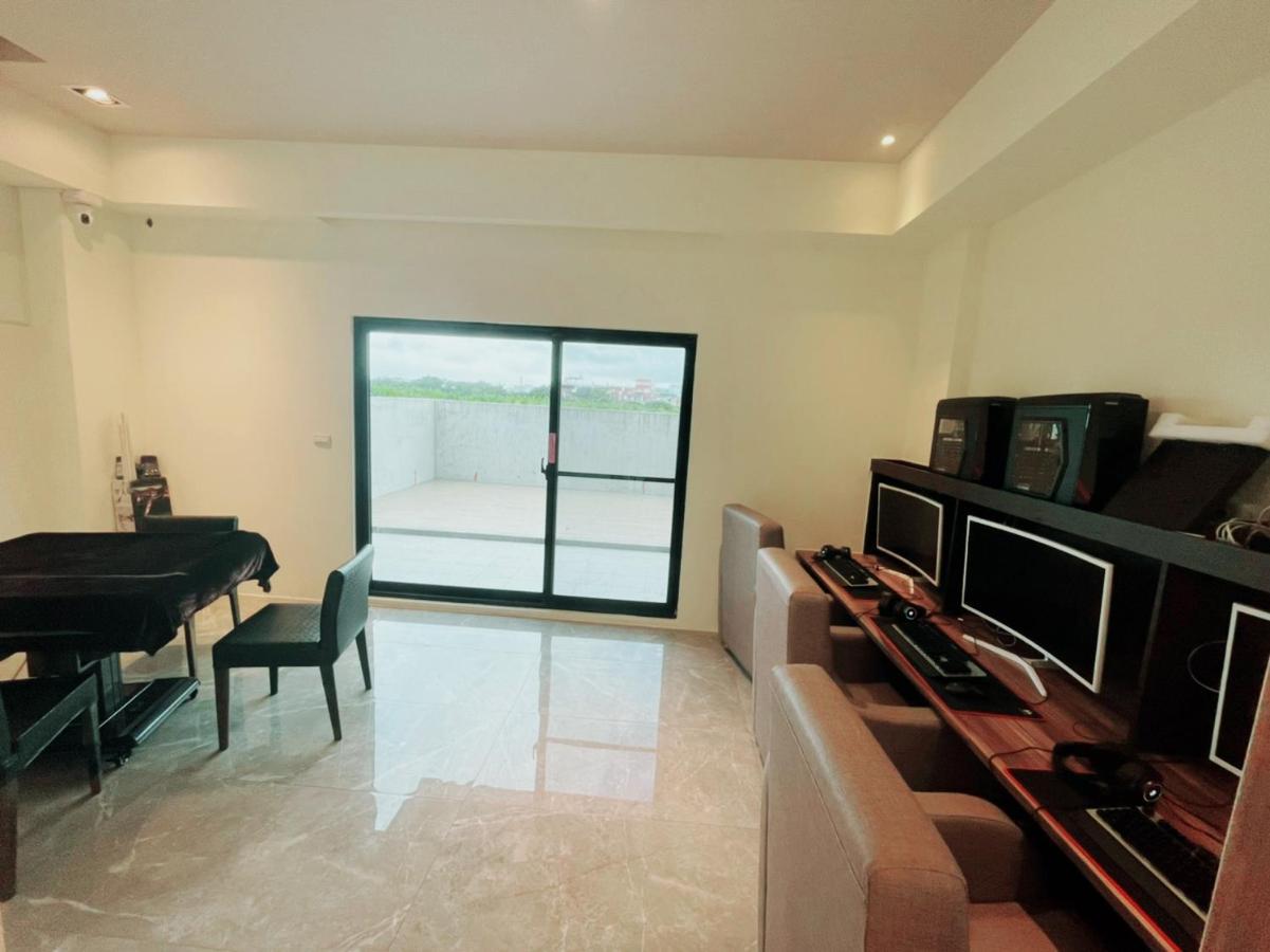 Golden Homestay T'ai-tung Buitenkant foto